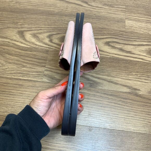 Coach Slides with Tea Rose Blossom Rivets In Chalk Pink Flower Sandal Flats 8.5B - Picture 2 of 9